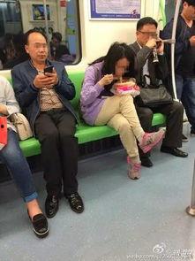 娱乐吃瓜酱地铁,娱乐吃瓜酱的趣味日常